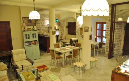 Suranj Hostel Image