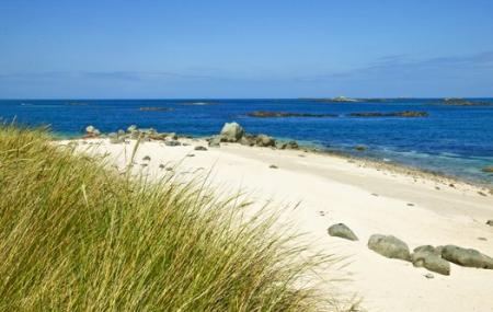 La Pointe Du Gentilhomme Beaches Image