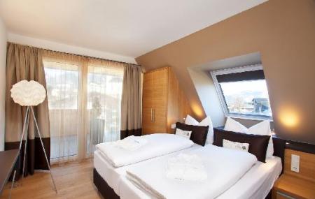 Skibus Bed And Breakfast Image