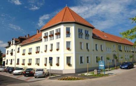 Hotel Korona Image