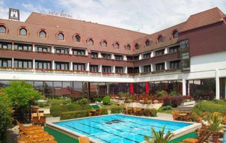 Hotel Sopron Image