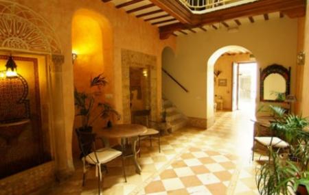 Hotel Argantonio Image