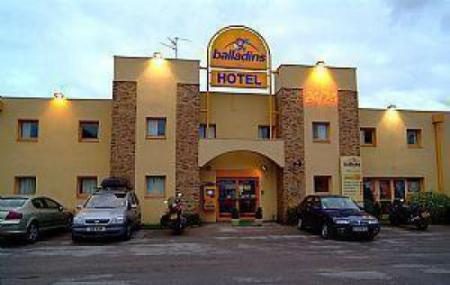 Hotel Balladins Calais Confort Image