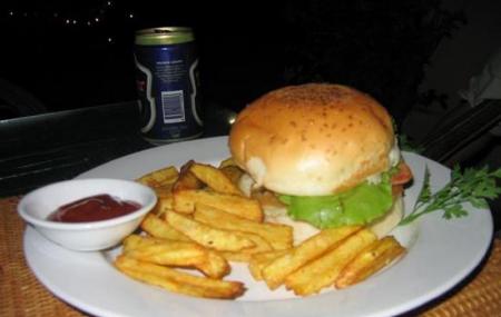 Rhea Tjs Burger House Image