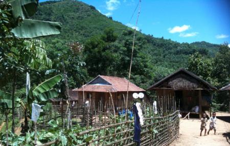 Banh Hoi Village Image