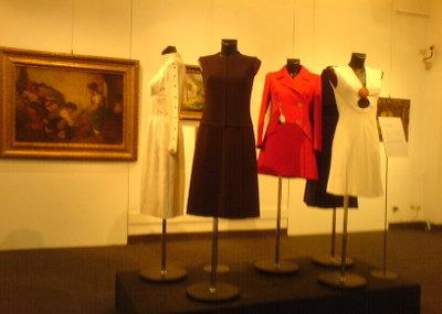 Fashion Chain New Yorker Image