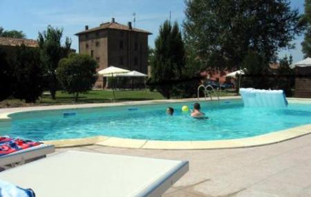 Torre Del Fondo Holiday Apartments Image