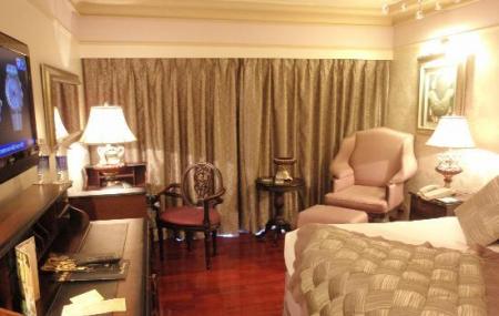 Hotel Tuli International Image