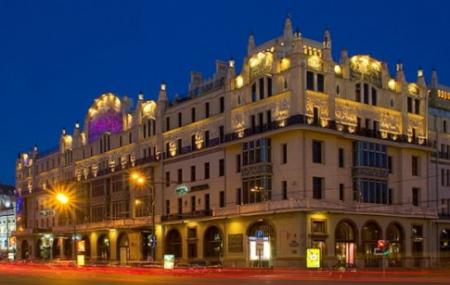 Hotel Metropol Image