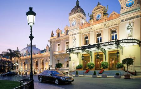 What do I need to know before visiting Monte-Carlo Casino?