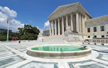 Us Supreme Court Building Image