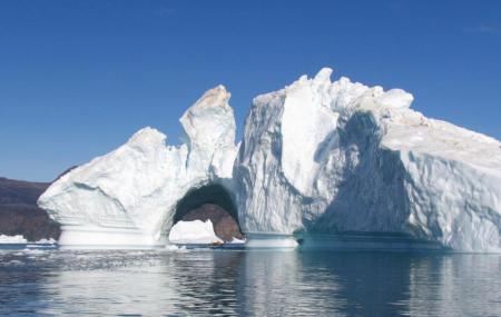 Iceberg Cruise Image