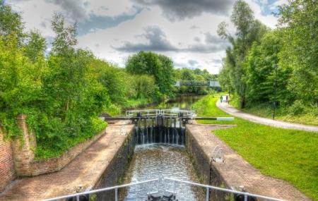 Sheffield And Tinsley Canal Trail Image