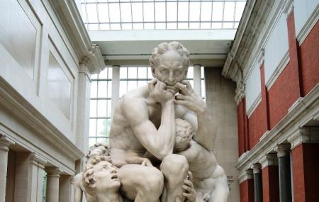 The Metropolitan Museum Of Art ( The Met ) Image