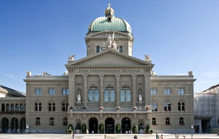 Federal Building Image