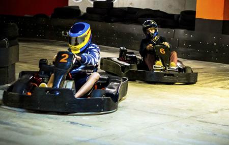 Hot Wheels Raceway Image