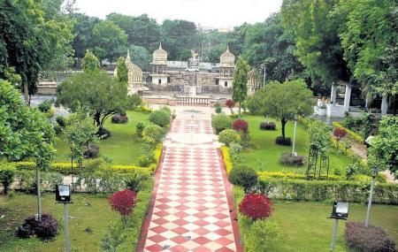 Italian Garden Enclave Image