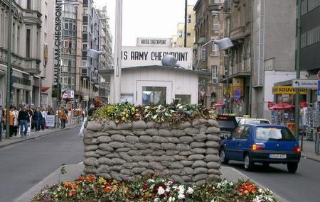 Checkpoint Charlie Image