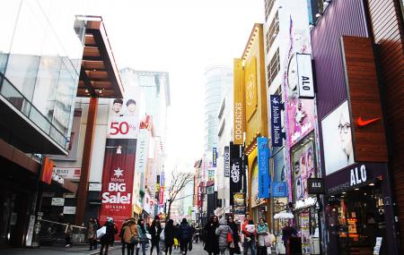Myeong Dong Image