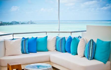Mist Club Lounge Image