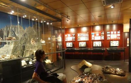 Musee Des Cristaux Image