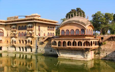 Deeg Palace Image