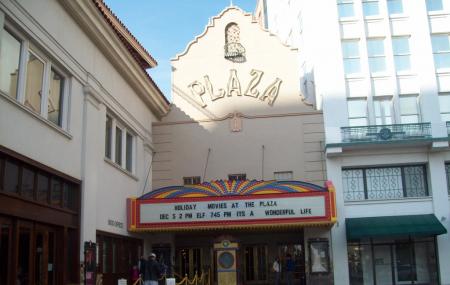 Plaza Theater Image