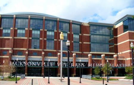 The Veterans Memorial Wall Image