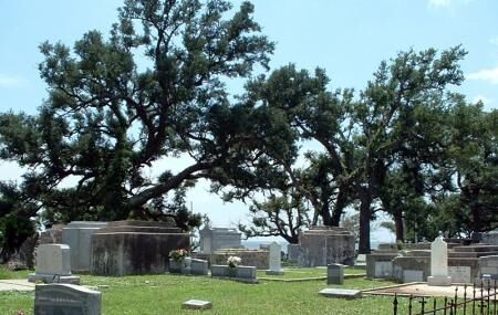 Old Biloxi Cemetery Image