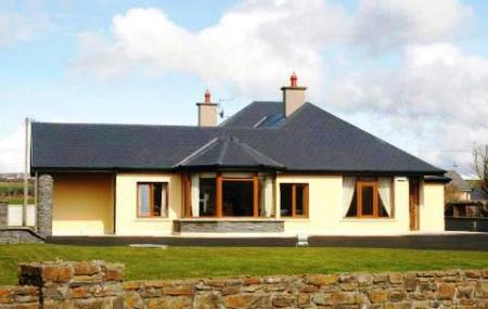 Killarney House Image
