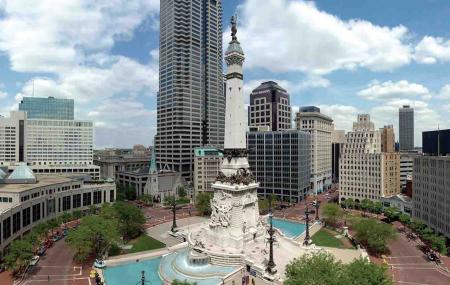 Monument Circle Image