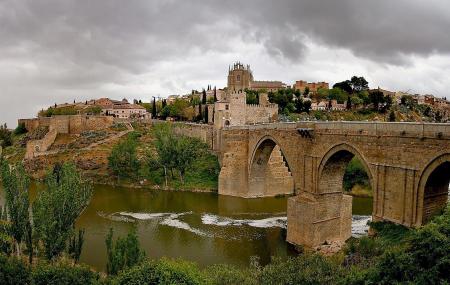 Puente De San Martin Image