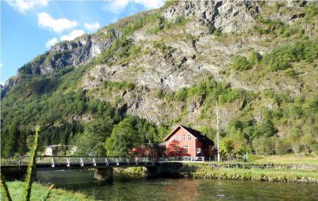 Flam Hiking As Image