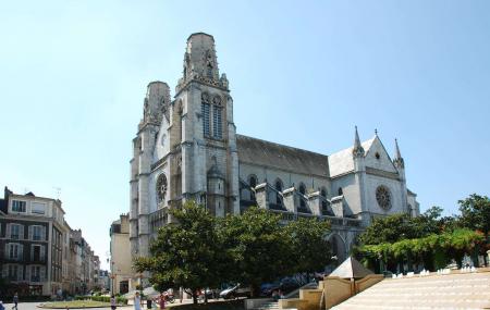 Saint Jacques De Pau Church Image