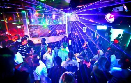 La Chamade Discotheque Image