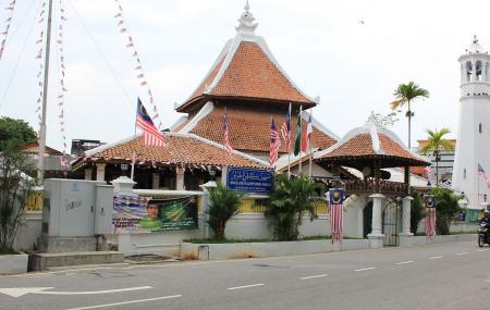 Kampong Hulu Mosque Image