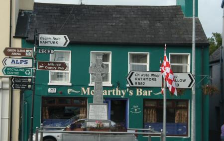 Le Mccarthy Pub Image