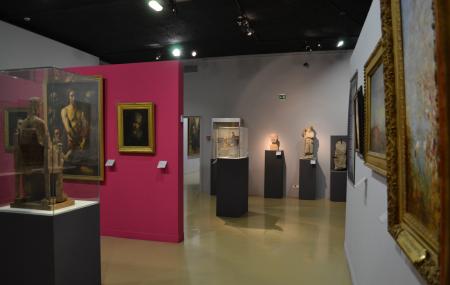Musee Des Beaux- Arts Et Musee Marey Image