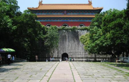 Ming Xiaoling Mausoleum Image