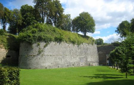 Citadelle De Doullens Image