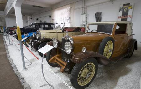 Automobile Museum Image