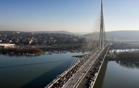 Most Na Adi Bridge Image
