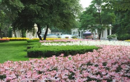 Botanical Garden Image