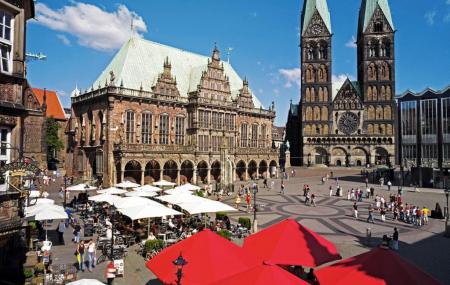 Bremen Town Hall And Square Image