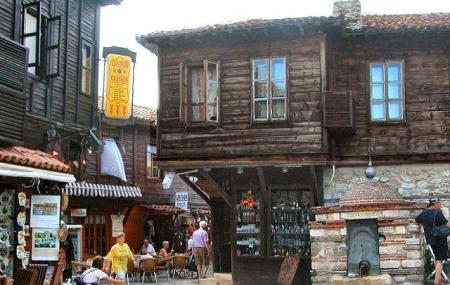 Original Bulgarian Wine Shop Image