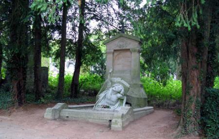 Cimetiere Paysager De La Madeleine Image