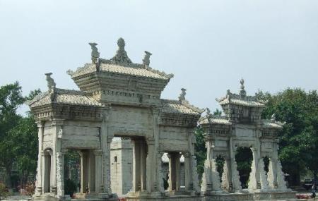 Mexi Memorial Arch Image