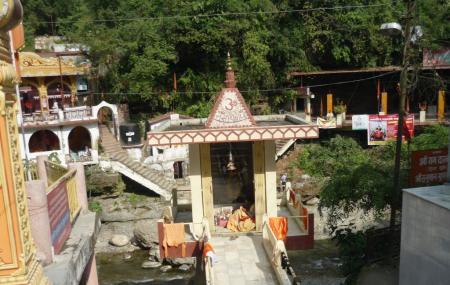 Tapkeshwar Temple, Dehradun | Ticket Price | Timings | Address: TripHobo