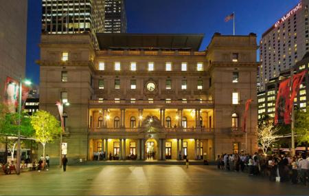 Customs House Image