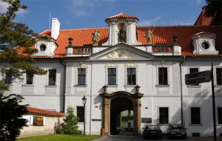 Memorial Of National Literature Image